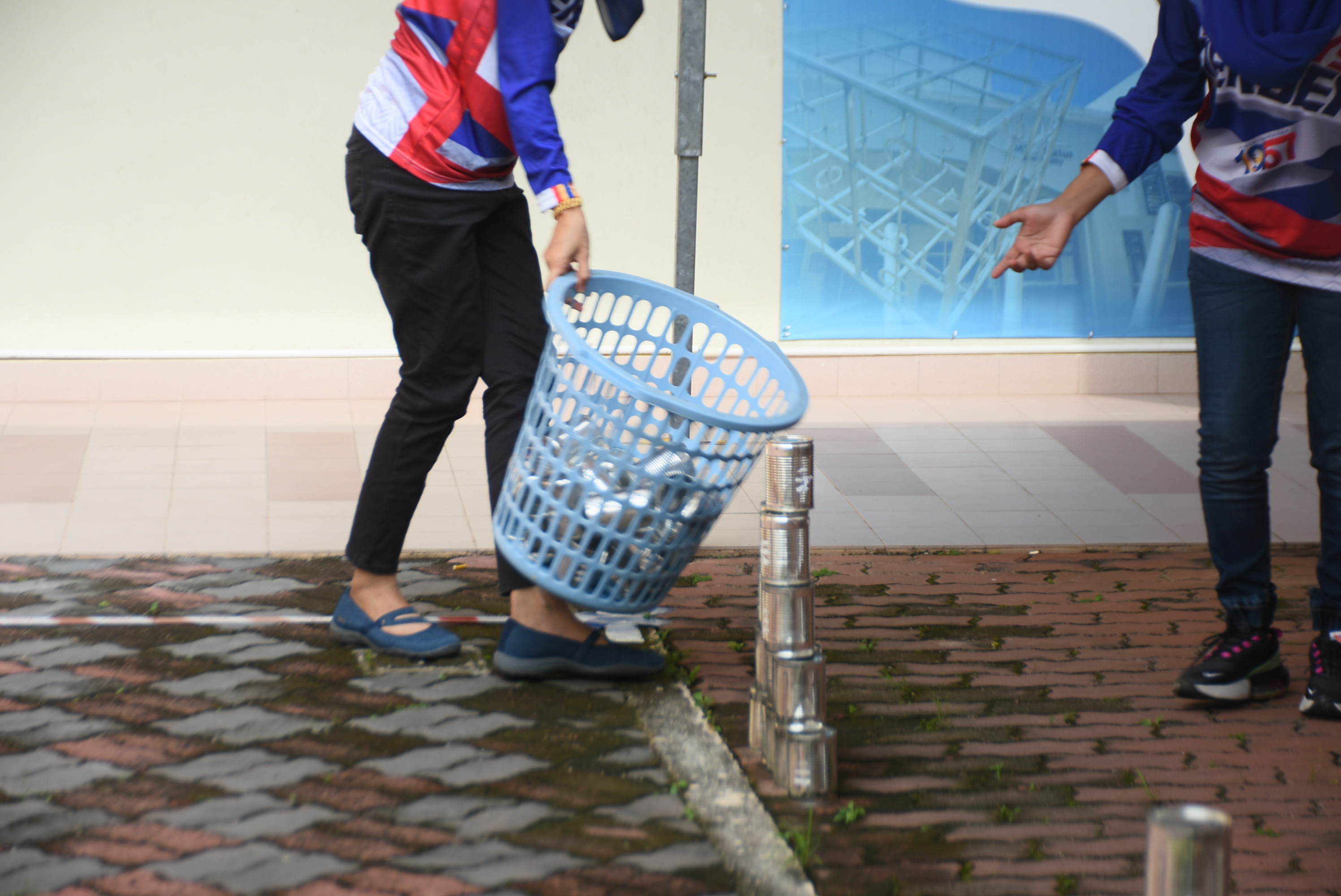 GAMBAR Baling Tuju Tin